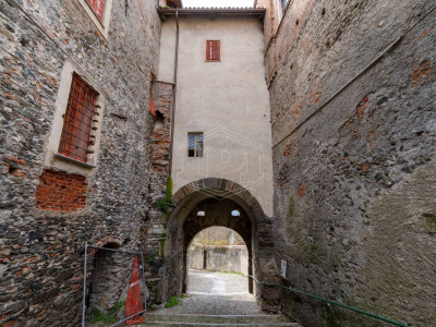 Palazzina d'epoca in Via Umberto I 23 - Avigliana (TO)