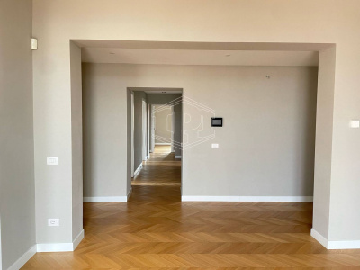 Appartamento in Palazzo Signorile - Piazza della Libertà (FI)
