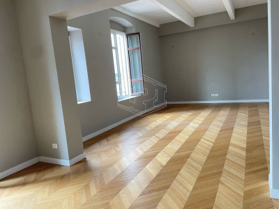 Appartamento in Palazzo Signorile - Piazza della Libertà (FI)