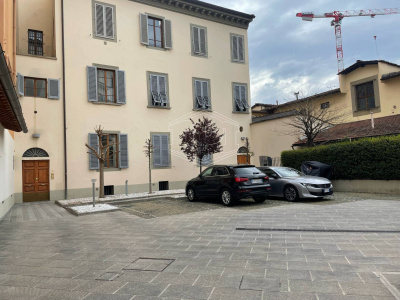 Appartamento in Palazzo Signorile - Piazza della Libertà (FI)