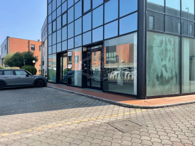 Negozio in Via Giosuè Carducci - San Giuliano Terme (PI)
