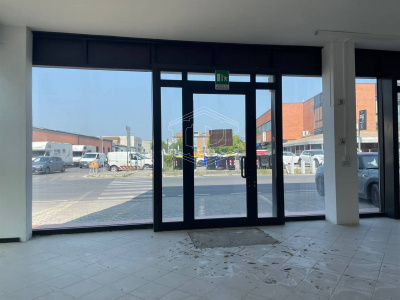 Negozio in Via Giosuè Carducci - San Giuliano Terme (PI)