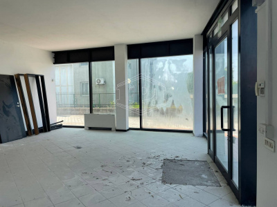 Negozio in Via Giosuè Carducci - San Giuliano Terme (PI)