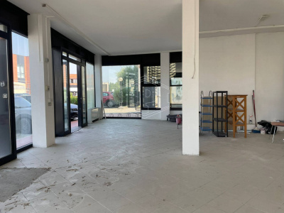 Negozio in Via Giosuè Carducci - San Giuliano Terme (PI)