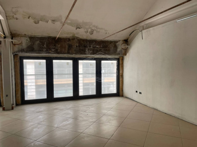 Ufficio in Corte Sanac - Porta a Mare (PI)
