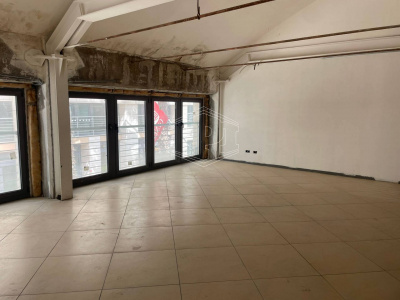 Ufficio in Corte Sanac - Porta a Mare (PI)