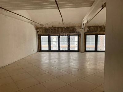 Ufficio in Corte Sanac - Porta a Mare (PI)