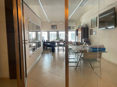 Ufficio in Corte Sanac - Porta a Mare (PI)