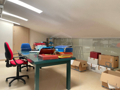 Ufficio in Corte Sanac - Porta a Mare (PI)