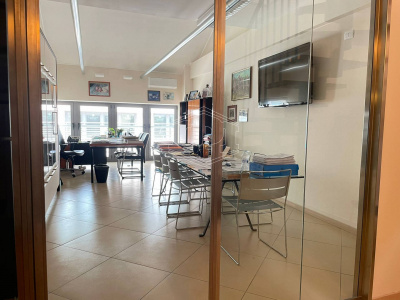 Ufficio in Corte Sanac - Porta a Mare (PI)
