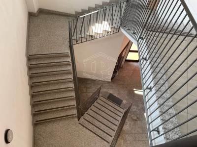 Ufficio in Via Giosuè Carducci - San Giuliano Terme (PI)
