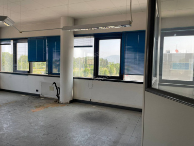 Ufficio in Via Giosuè Carducci - San Giuliano Terme (PI)