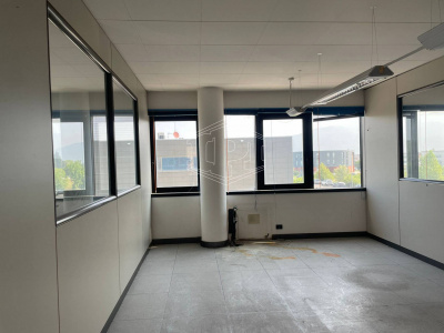 Ufficio in Via Giosuè Carducci - San Giuliano Terme (PI)