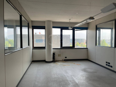 Ufficio in Via Giosuè Carducci - San Giuliano Terme (PI)