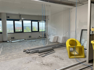 Ufficio in Via Giosuè Carducci - San Giuliano Terme (PI)