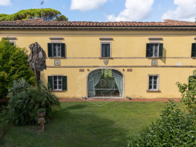 Villa di prestigio con scuderie in zona Barbaricina - Pisa (PI)