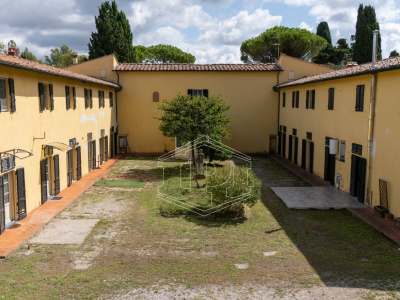 Villa di prestigio con scuderie in zona Barbaricina - Pisa (PI)