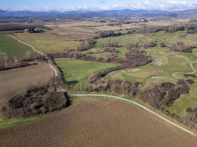 Complesso colonico da ristrutturare - Scarperia e San Piero (FI)