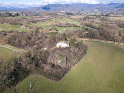 Complesso colonico da ristrutturare - Scarperia e San Piero (FI)