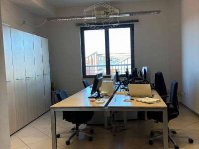 Ufficio in Corte Sanac - Porta a Mare (PI)