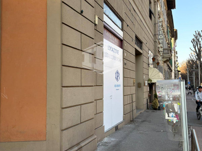 Locale Commerciale in Piazza della Libertà - Firenze (FI)