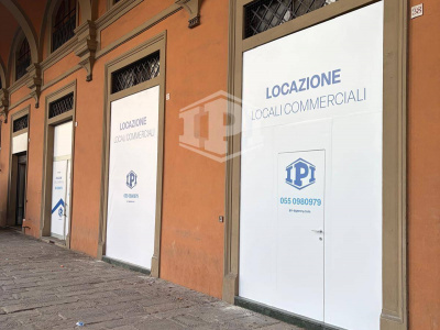 Locale Commerciale in Piazza della Libertà - Firenze (FI)
