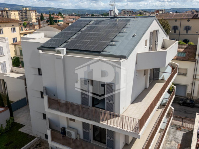 Attico di Lusso con Terrazza Panoramica - Empoli (Fi)