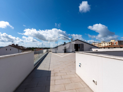 Attico di Lusso con Terrazza Panoramica - Empoli (Fi)