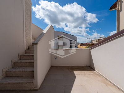 Palazzina Indipendente con torretta  - Empoli (FI)