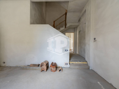 Palazzina Indipendente con torretta  - Empoli (FI)