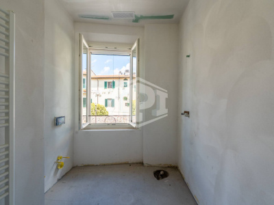 Palazzina Indipendente con torretta  - Empoli (FI)