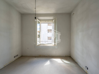 Palazzina Indipendente con torretta  - Empoli (FI)