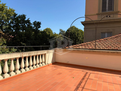Appartamento in Palazzo Signorile - Piazza della Libertà (FI)