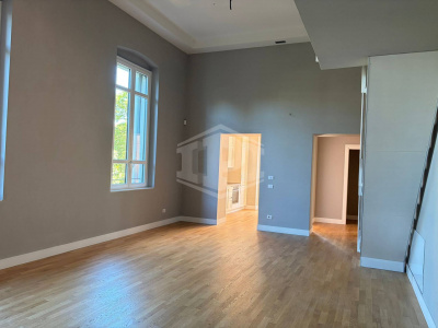 Appartamento in Palazzo Signorile - Piazza della Libertà (FI)