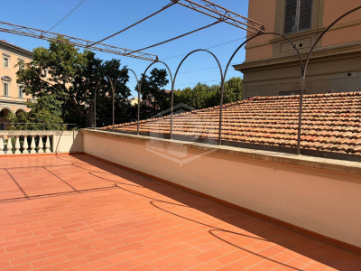 Appartamento in Palazzo Signorile - Piazza della Libertà (FI)