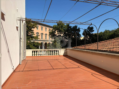 Appartamento in Palazzo Signorile - Piazza della Libertà (FI)