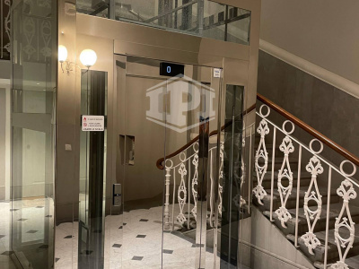Appartamento in Palazzo Signorile - Piazza della Libertà (FI)