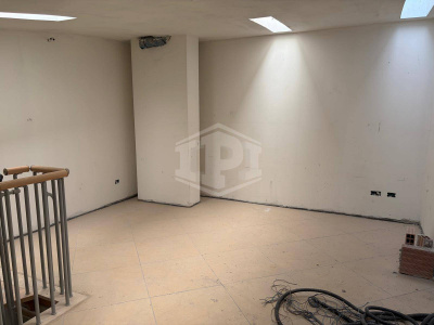 Ufficio in Corte Sanac - Porta a Mare (PI)