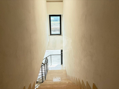 Ufficio in Corte Sanac - Porta a Mare (PI)