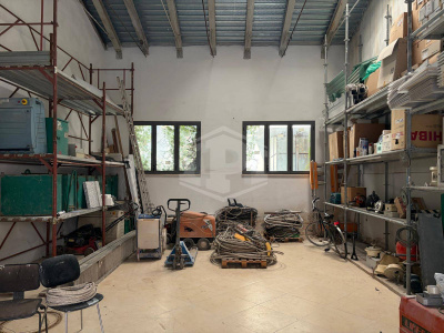 Locale Deposito in Corte Sanac - Porta a Mare (PI)