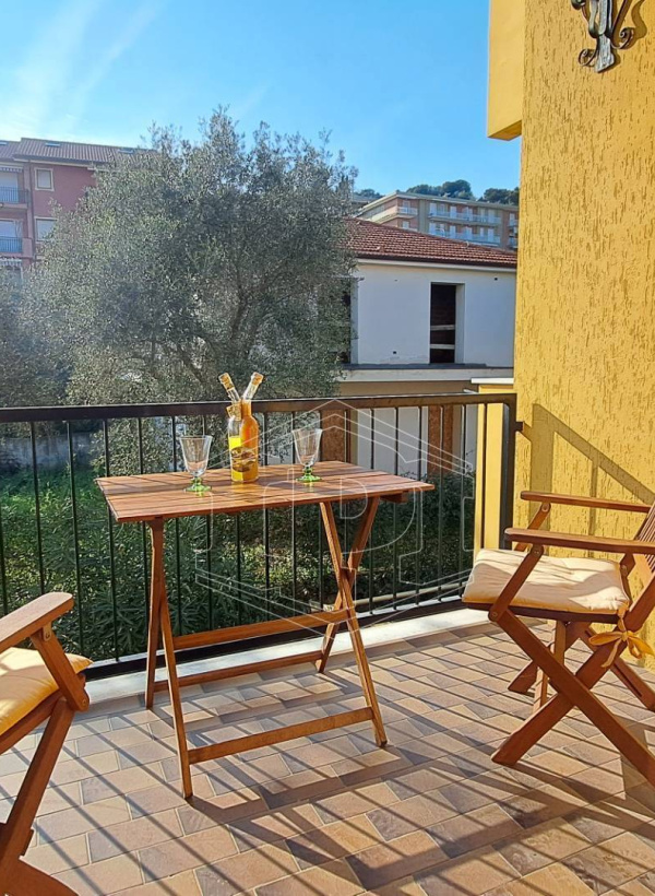 Bilocale in Via Pairola, San Bartolomeo al Mare (IM)