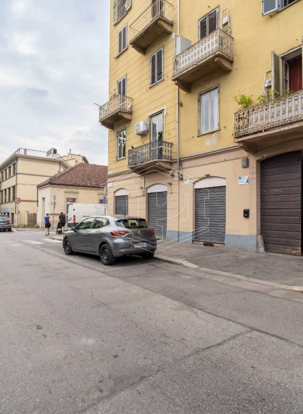 Bilocale in Corso Vigevano (TO)