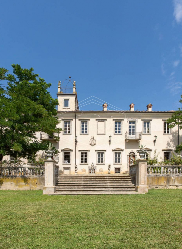 Villa d'epoca a Monte di Valenza (AL)