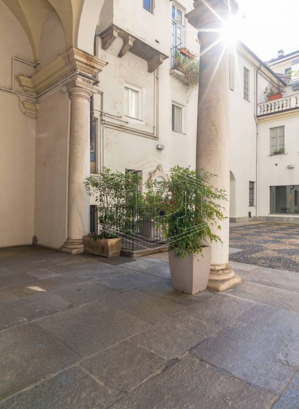 Bilocale a reddito in Piazza Castello (TO)