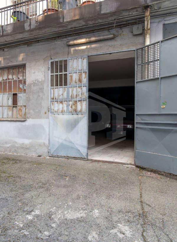 Magazzino in Corso San Maurizio, Torino (TO)