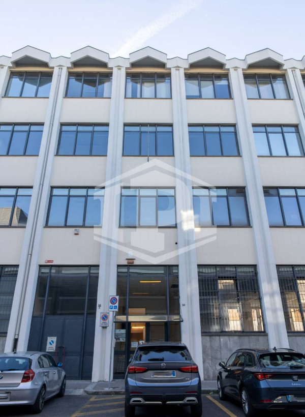 Immobile direzionale in Via Perugia, 56 - Torino