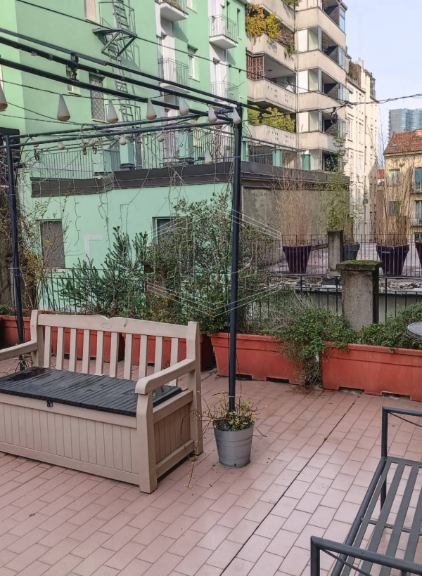 Quadrilocale con terrazzo in Via Della Moscova 46/9 - Milano (MI)
