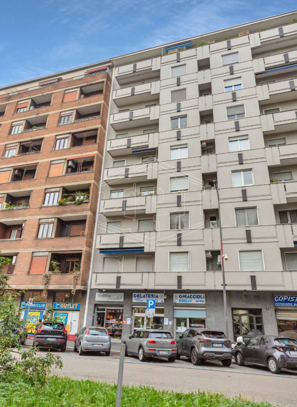 Trilocale in Largo Murani 5 - Milano (MI)