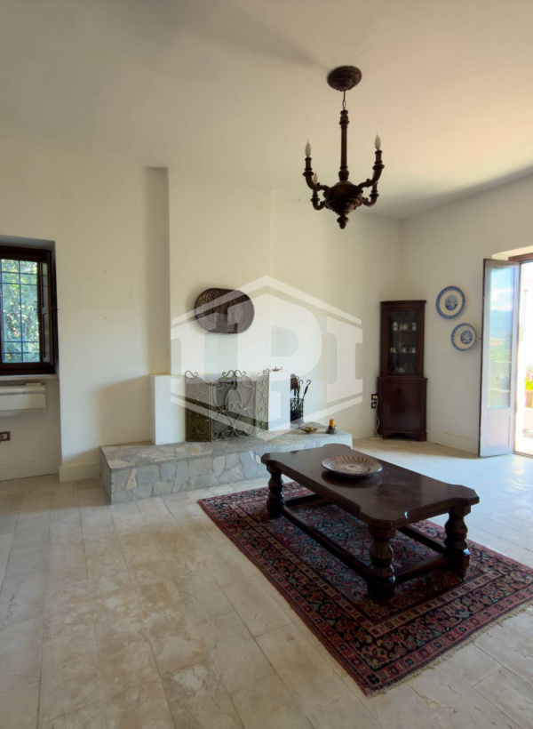 Villa indipendente con giardino privato in Via Della Concordia 85 - Mendicino (CS)