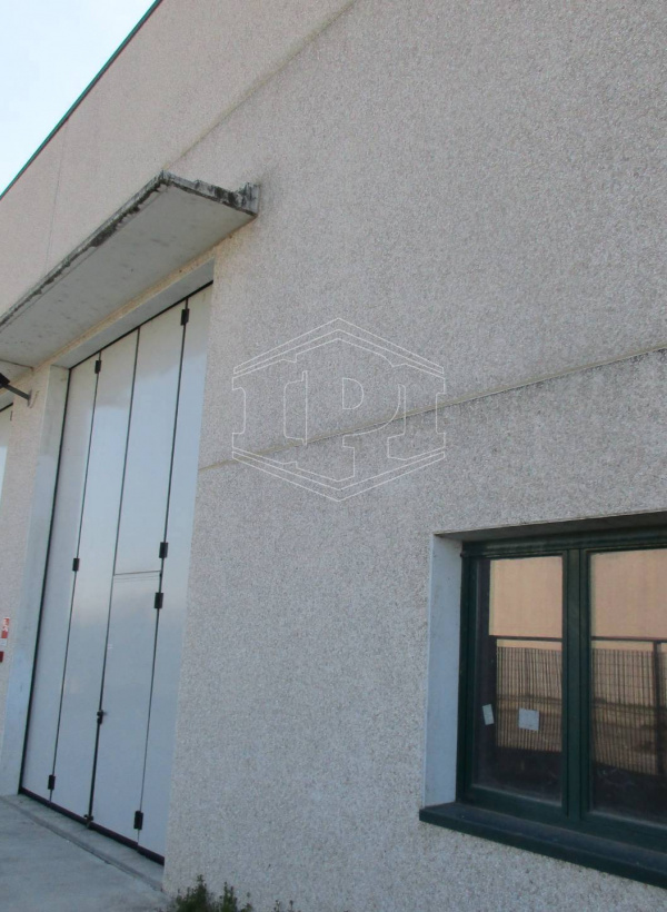 Capannone industriale in Via Necchi 8-10 - Vellezzo Bellini (PV)